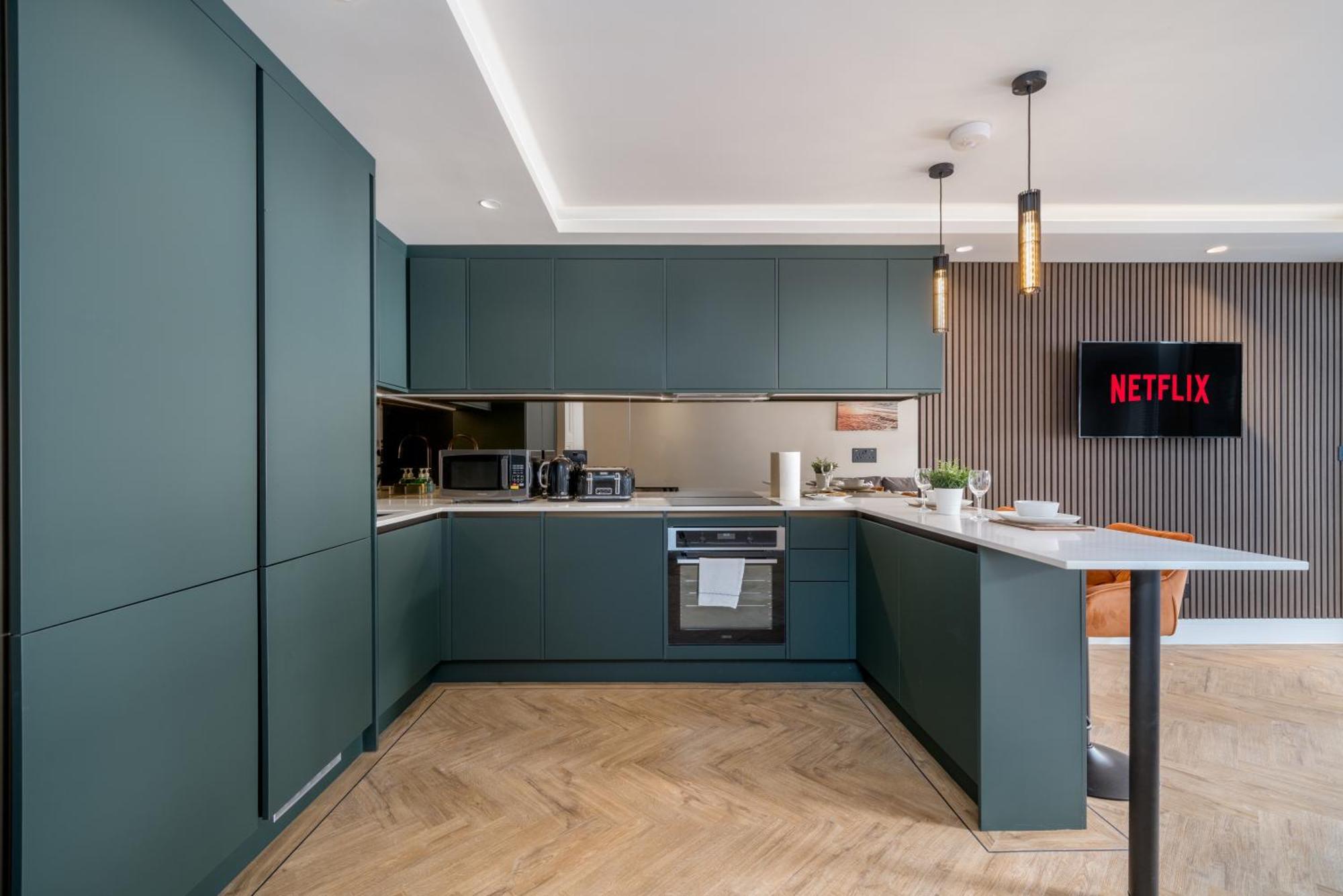 Skyvillion - Cozy Large 4 & 1 Bed Apartments In London Enfield, Mins To Tube Station, Free Wi-Fi Exterior foto